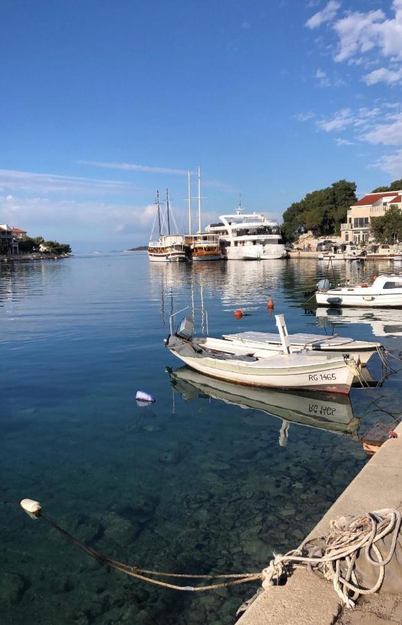 Villa Antoni Razanj Bagian luar foto